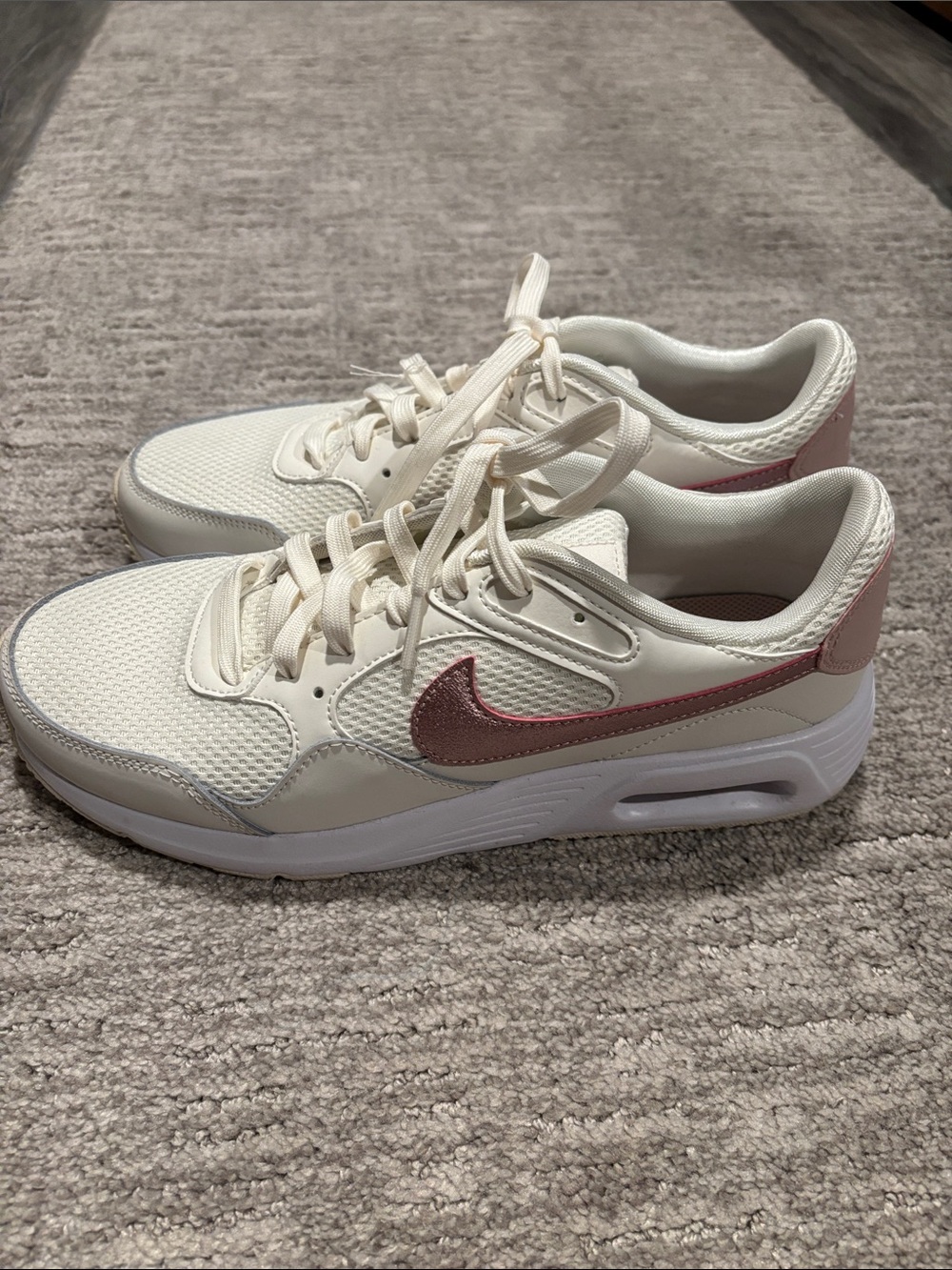Nike Women's Cream Sneakers with Pink Swoosh 9.5
